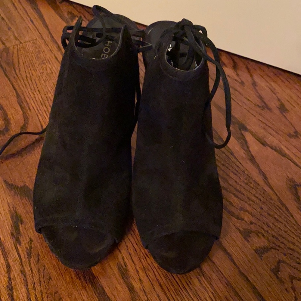 Shoemint bootie/heels